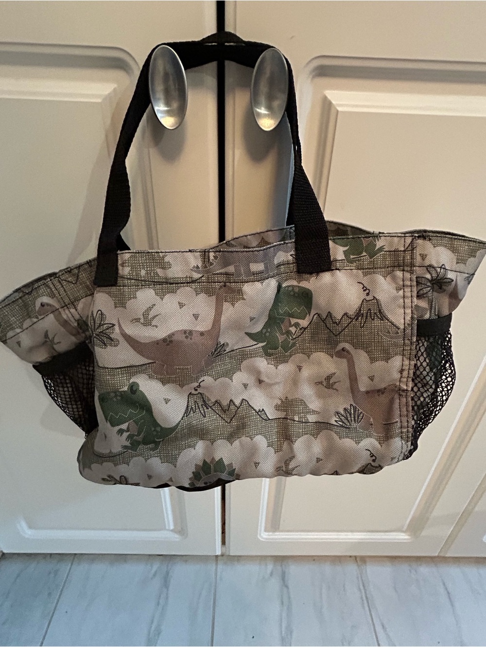 Thirtyone Green Dinosaur Print small Tote Bag. Embroidered j on front. - Picture 2 of 6